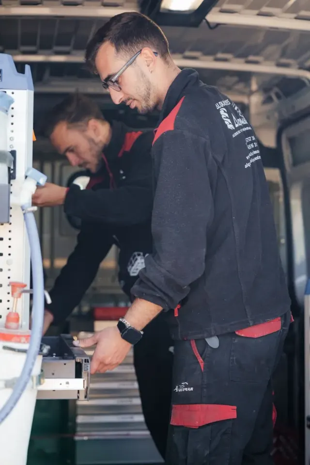 Manguera de acometida para grupo electrógeno (25 m) en alquiler en Málaga | Myrentix