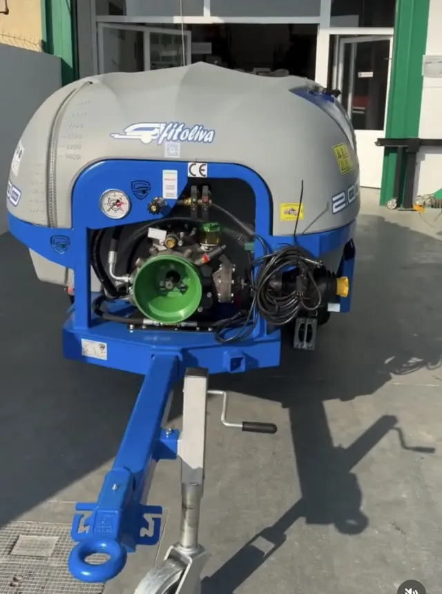 ATOMIZADOR 2000l en alquiler en Huelva | Myrentix