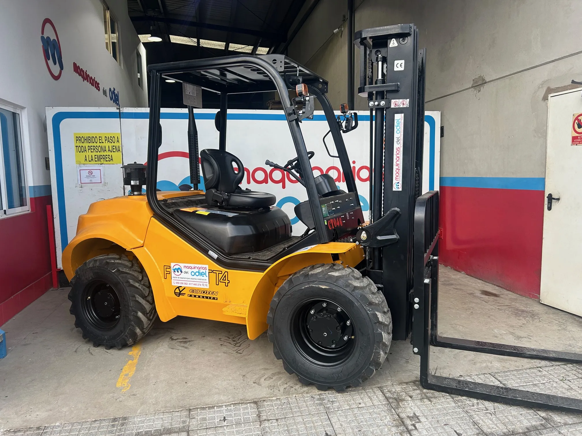 CARRETILLA 4X4 DIESEL en alquiler – Huelva | Myrentix